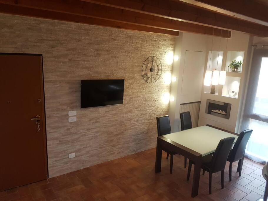 Apartamento Copelia - Pool And Elegance Paratico Exterior foto